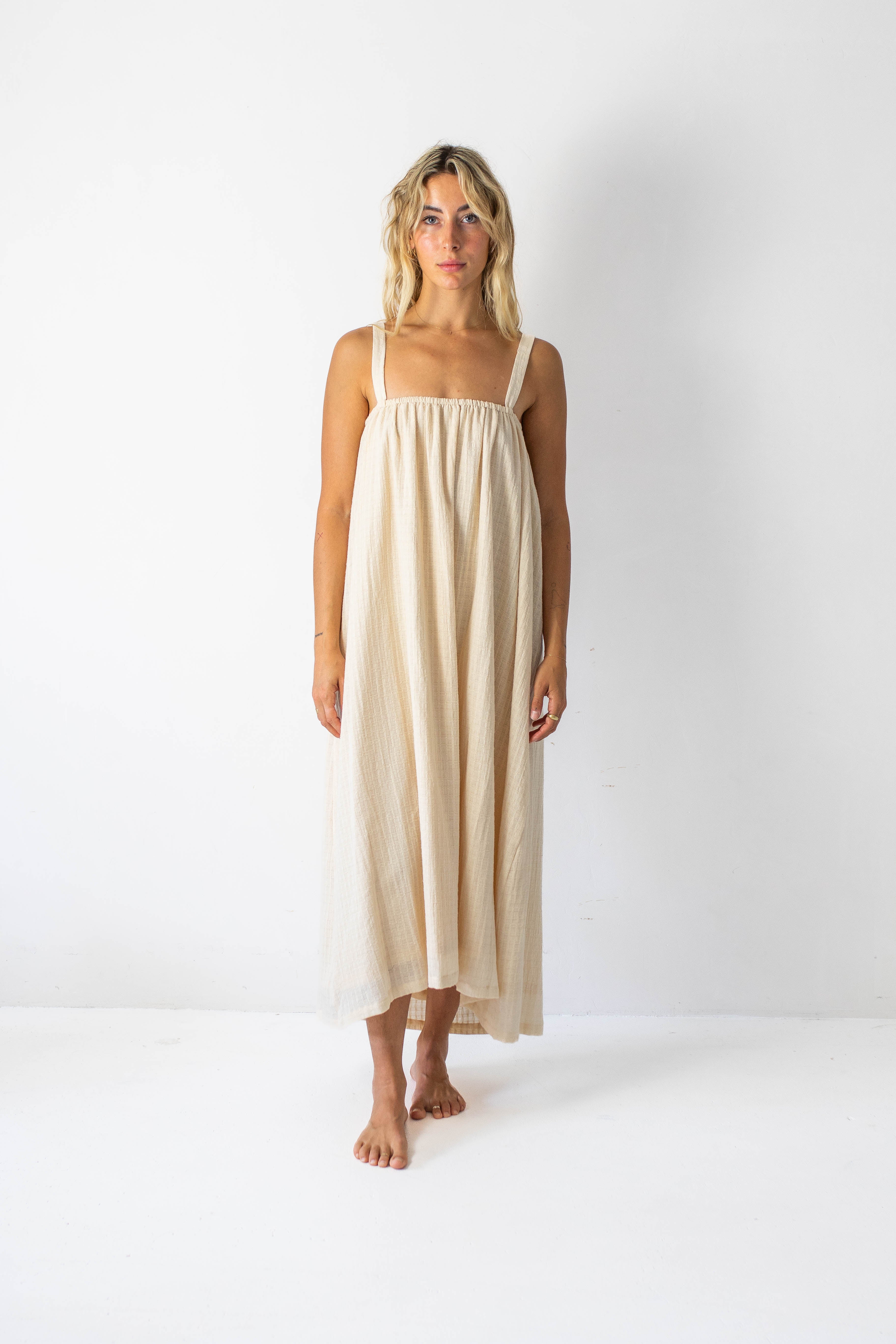 Essential Dress - Beige